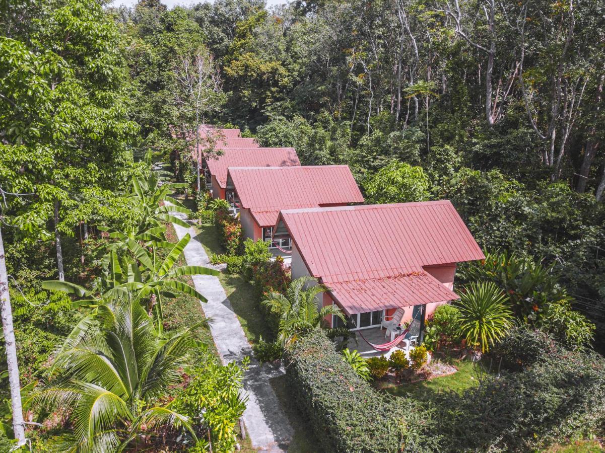 Hotel Zabit Bungalow Ko Lanta Esterno foto