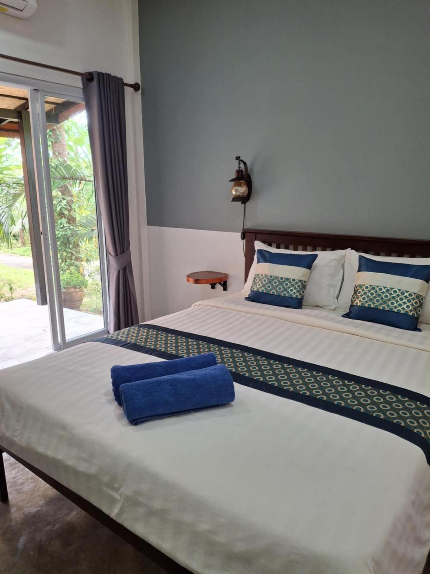 Hotel Zabit Bungalow Ko Lanta Esterno foto